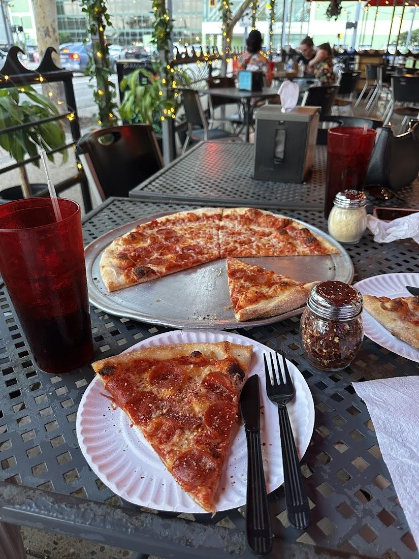 Albie's Pizza & Bar